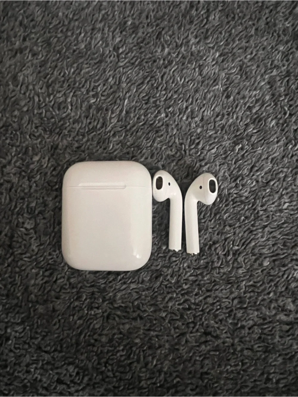 Apple sleek white